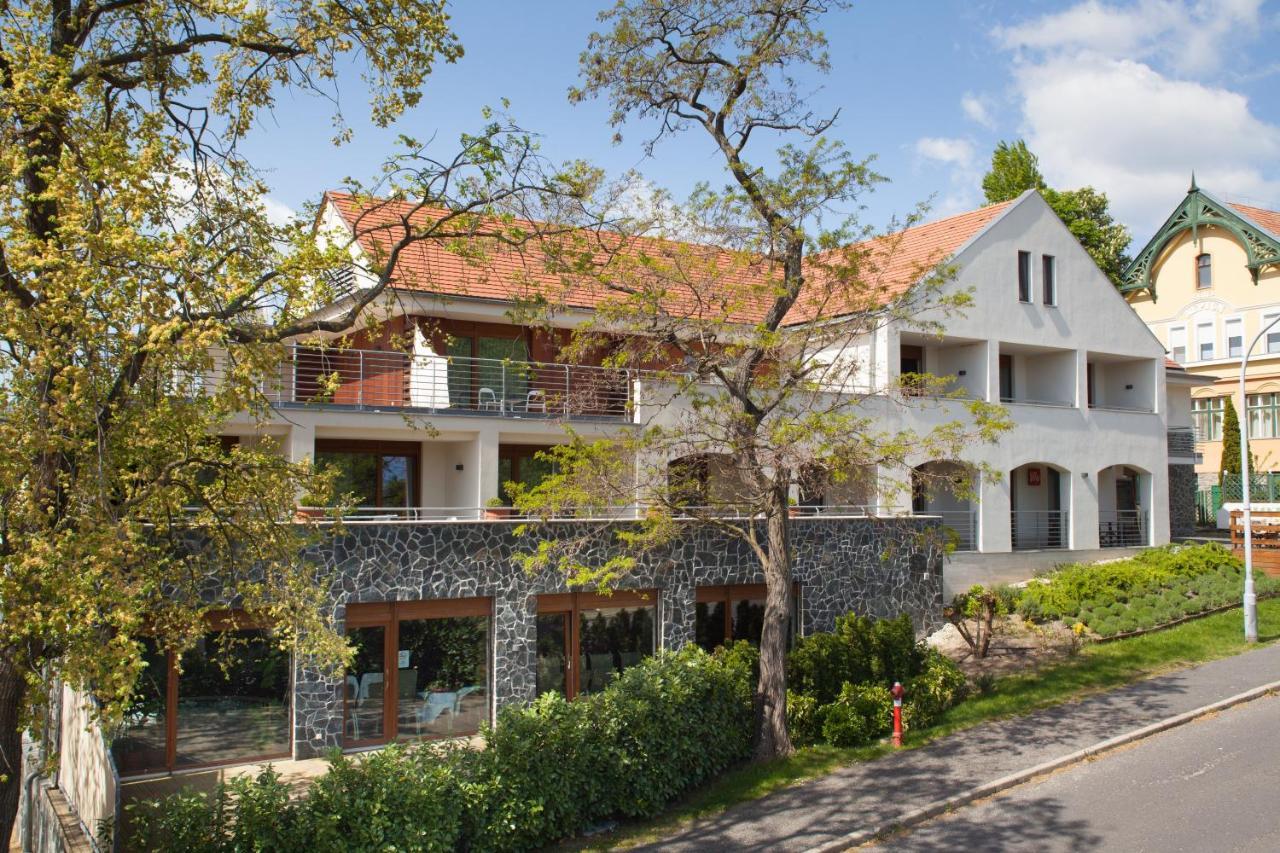 Hotel Bonvino Badacsony บาดัคชอยโตมาย ภายนอก รูปภาพ